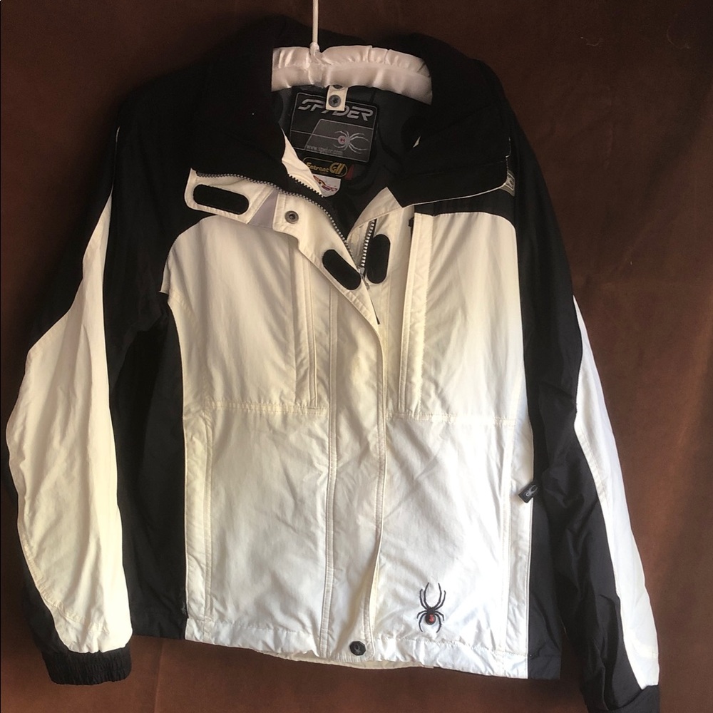 Spyder Women’s Black and White Ski Jacket with Embroidered Logo
